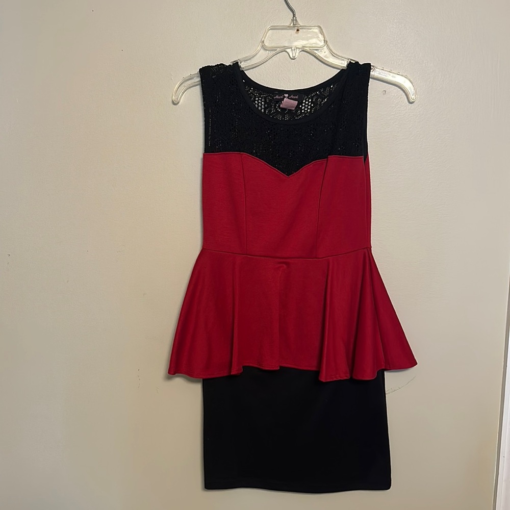 Heart 2 Heart black and red dress size S